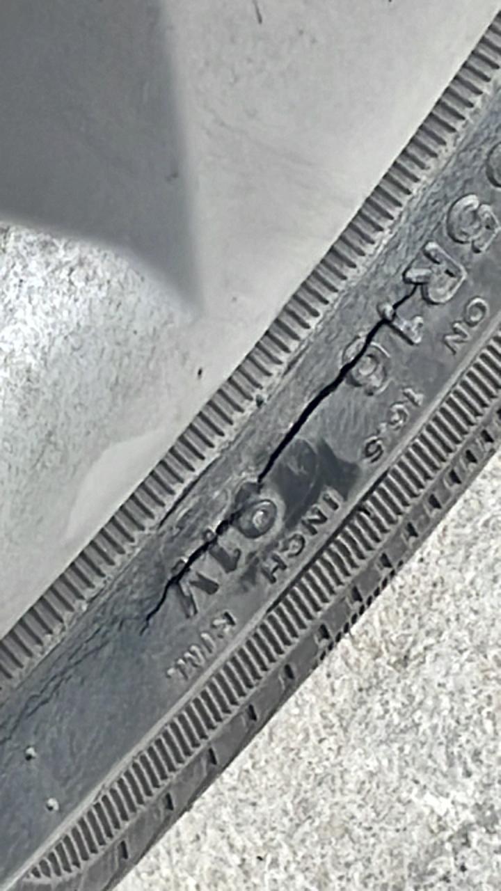 GoodYear EfficientGrip Performance