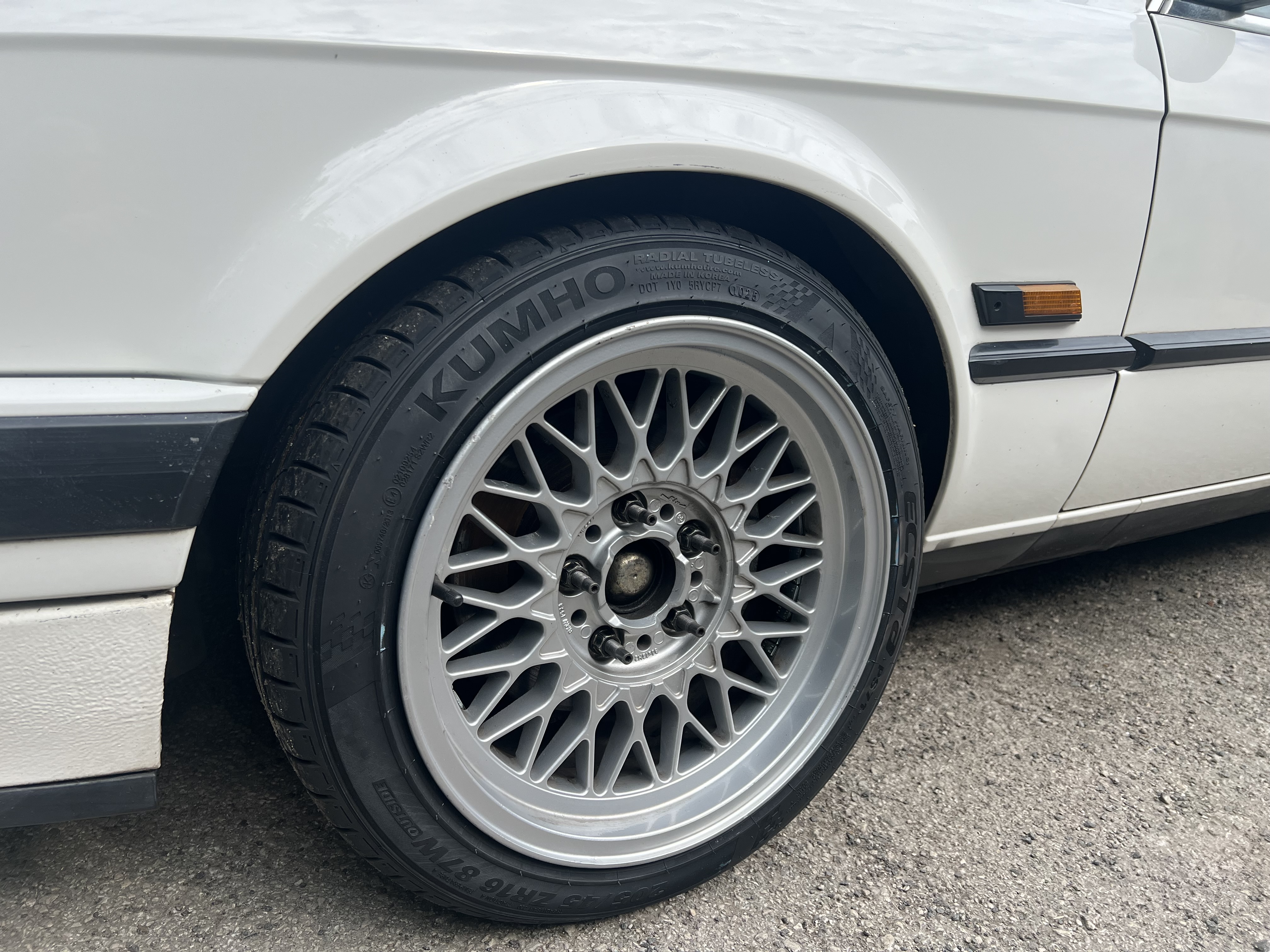Kumho Ecsta PS71