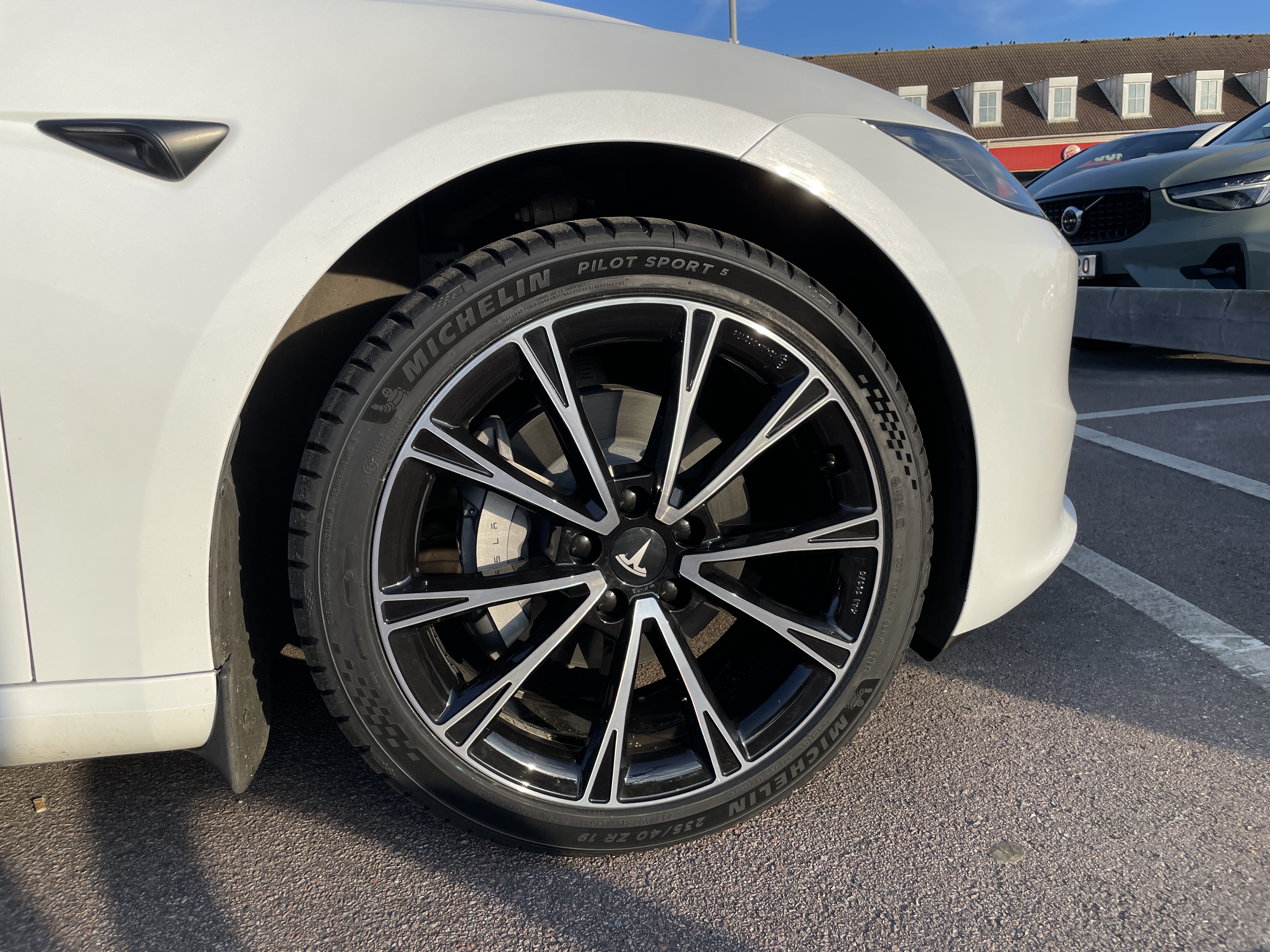 Michelin Pilot Sport 5
