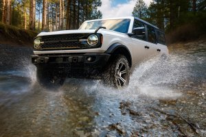 Kumho Road Venture RT on 4x4